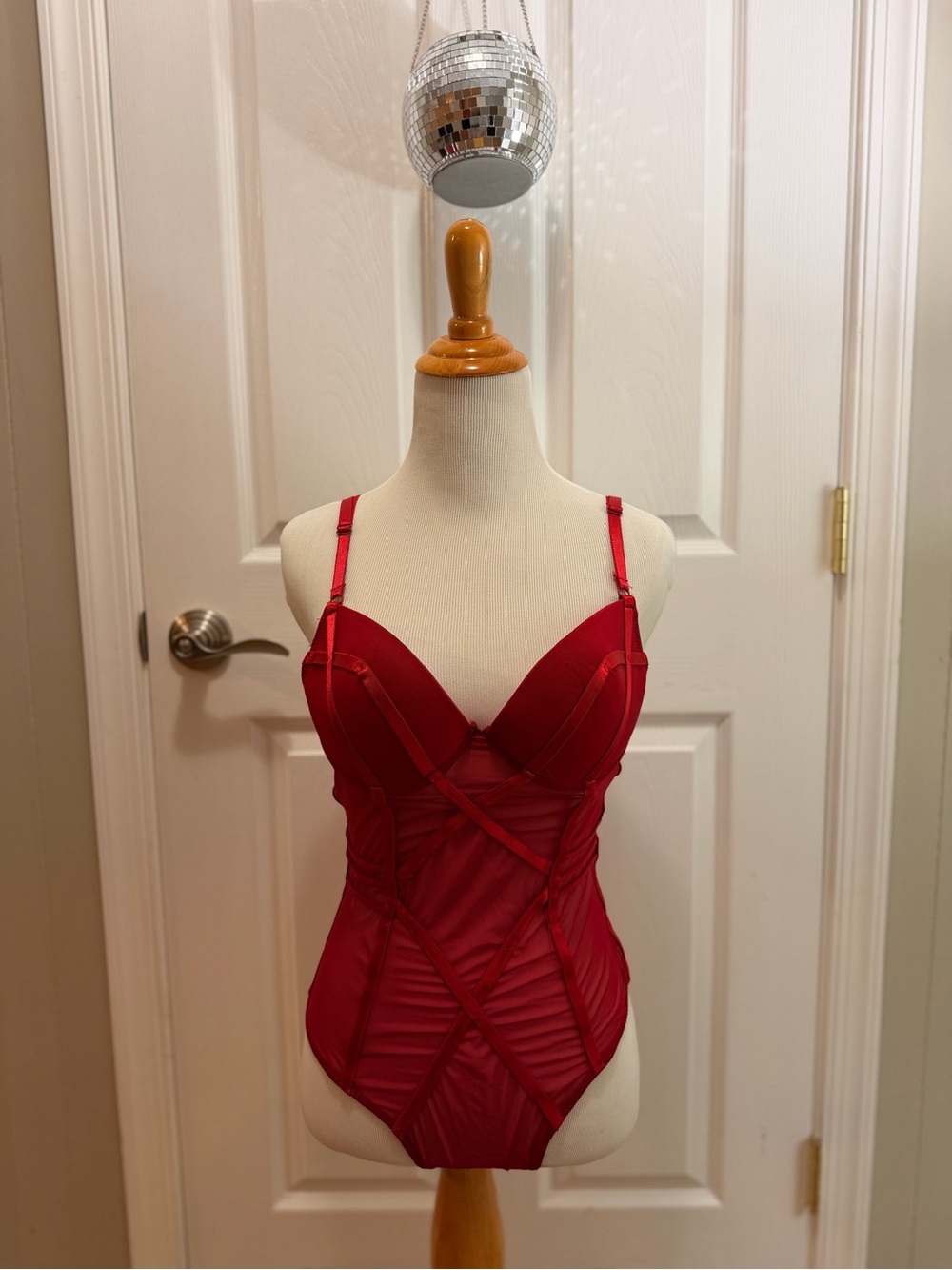 Elegant Red Lace-Effect Shaping Bodysuit